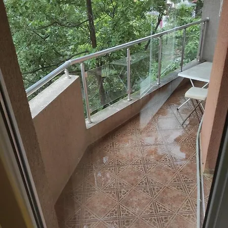 Lazur Apartman